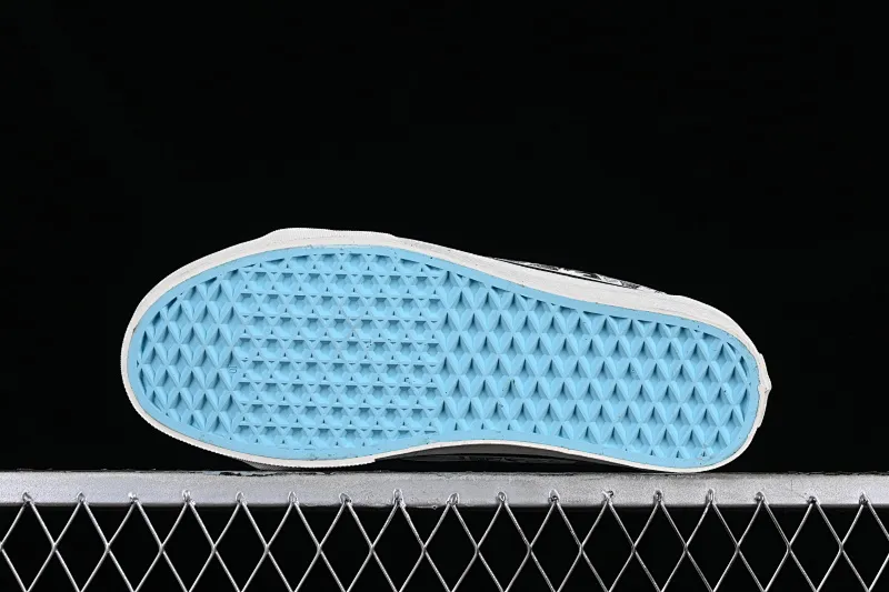 All categories Vans Vans series Vans Mid Vans China Vans Sk8-Mid Vans official mid-top casual sneakers VN0A3WM34PL